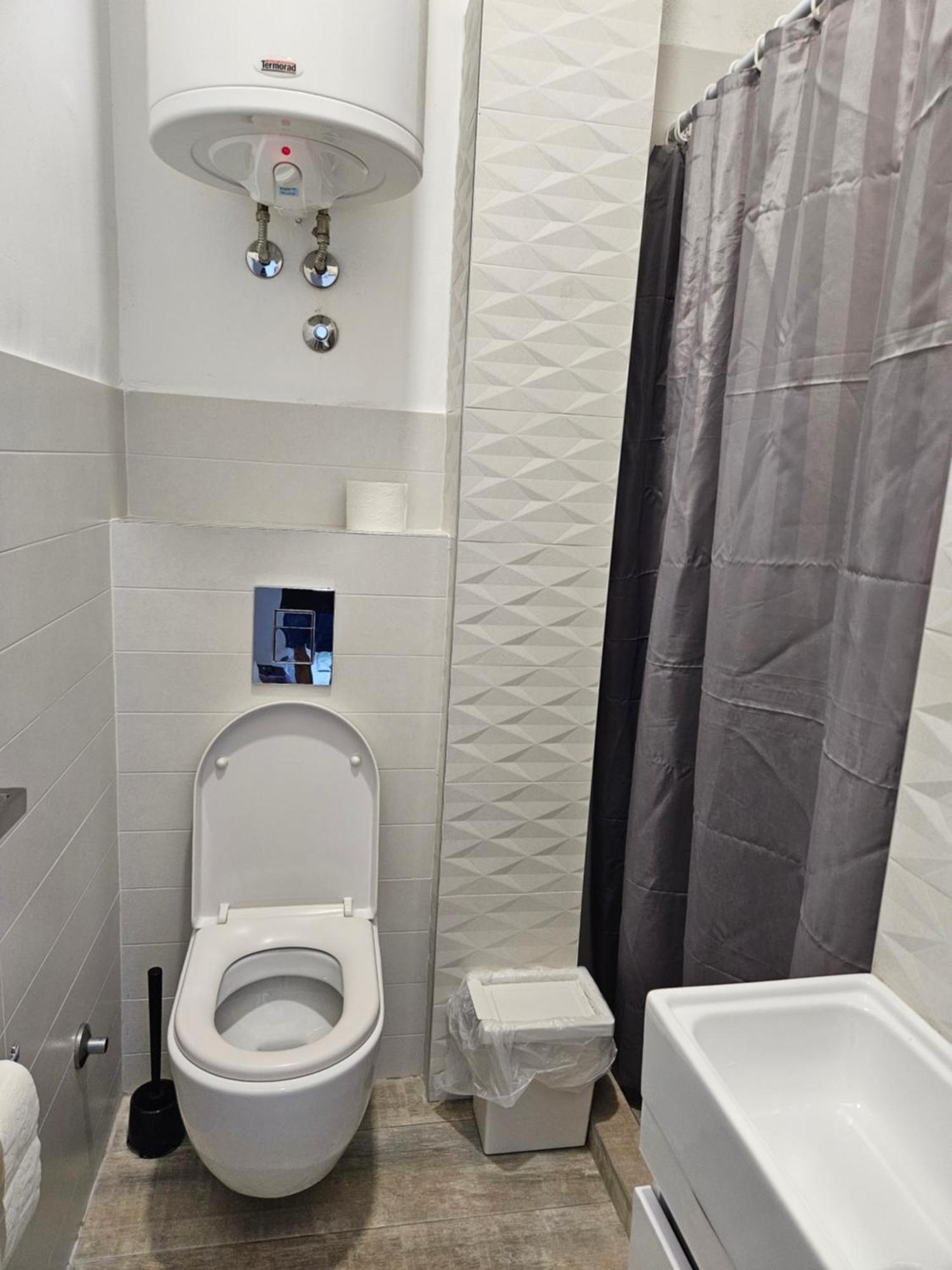 Cricket Park Hostel Belgrad Zewnętrze zdjęcie
