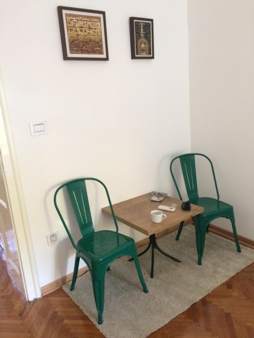 Cricket Park Hostel Belgrad Zewnętrze zdjęcie