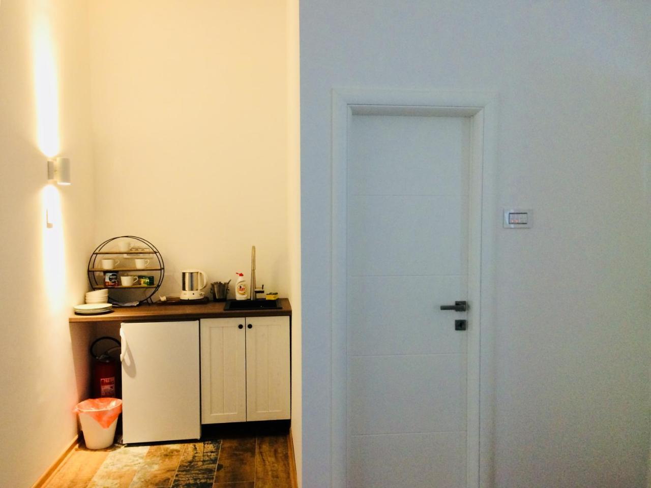 Cricket Park Hostel Belgrad Zewnętrze zdjęcie
