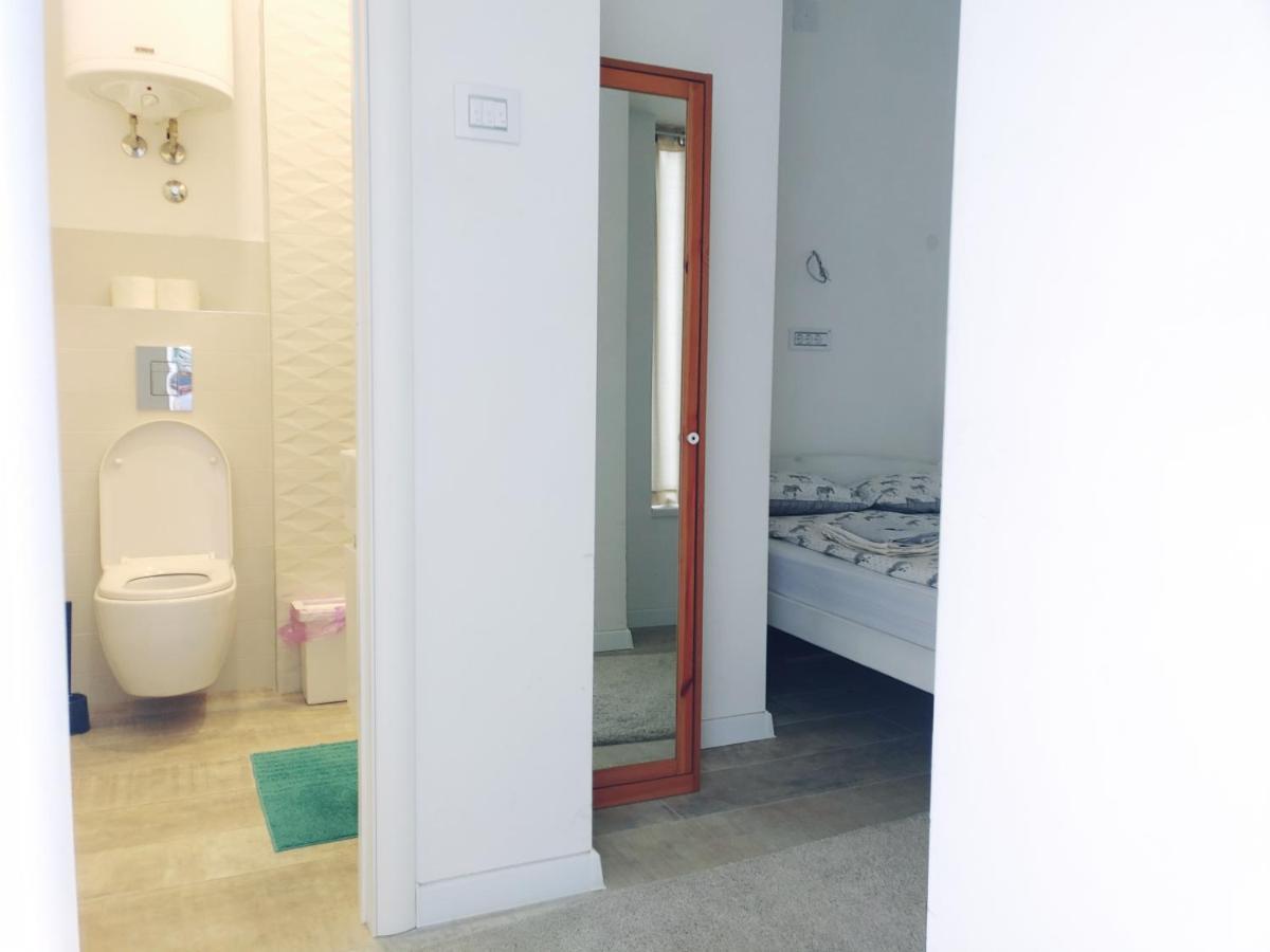Cricket Park Hostel Belgrad Zewnętrze zdjęcie